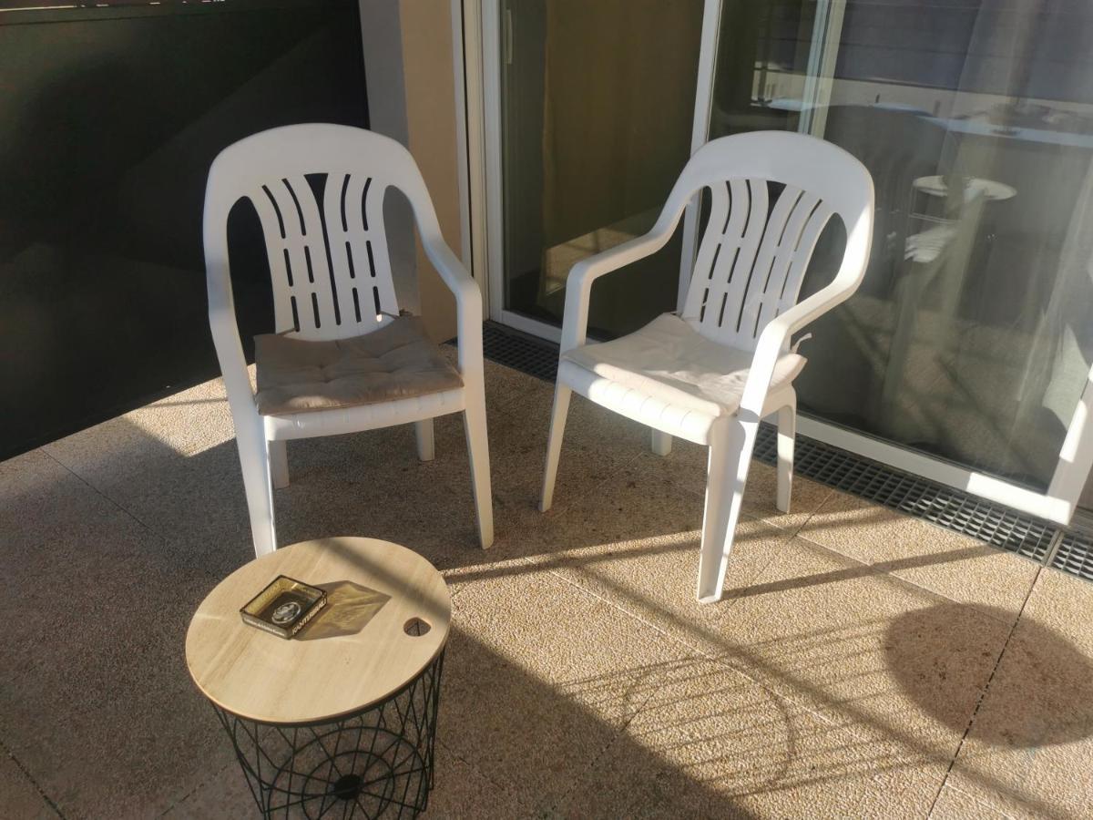 Appartement T2 Accessible Pmr Avec Terrasse Et Garage Onet-le-Château エクステリア 写真